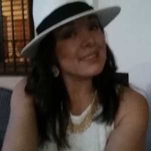 Meet your Posher, Marcela